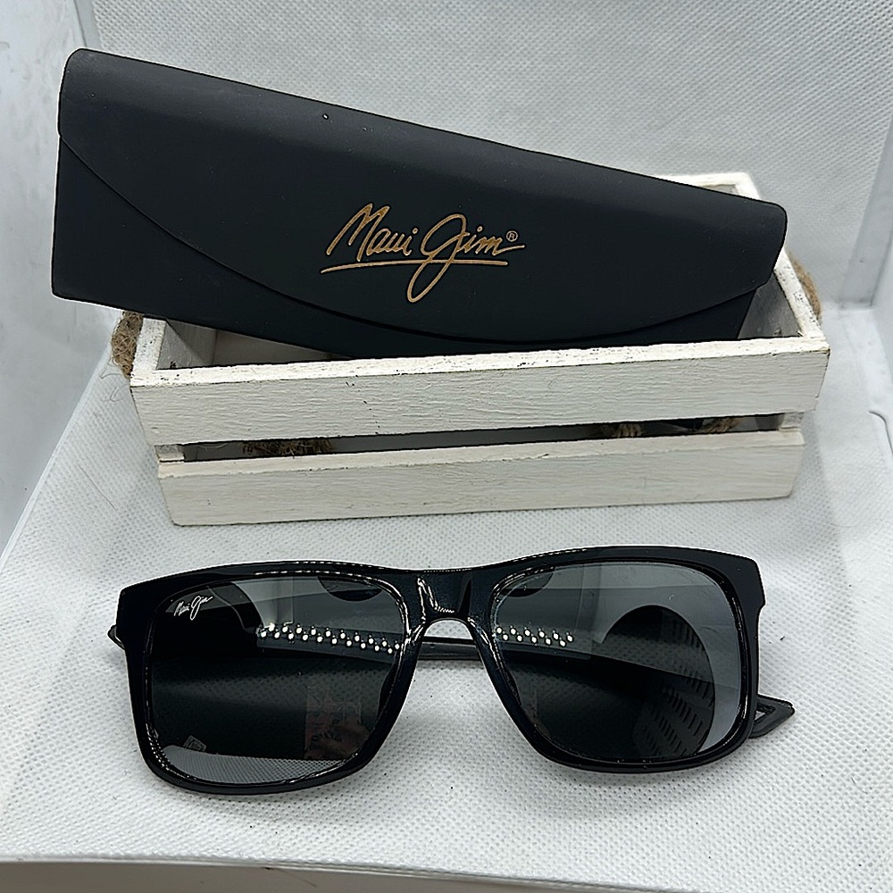 MAUI JIM